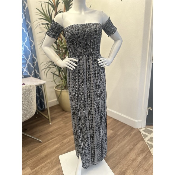 Trixxi Maxi Dress L/8/10 Smocked Off The Shoulder Paisley Long High Slit Beach - Picture 1 of 10